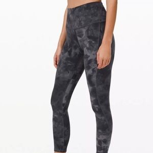✨23” Lululemon align leggings✨ size 6